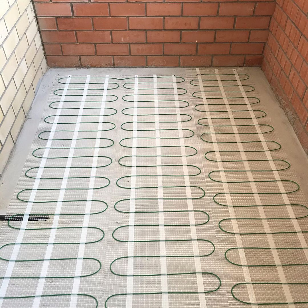 Bedroom heating mat